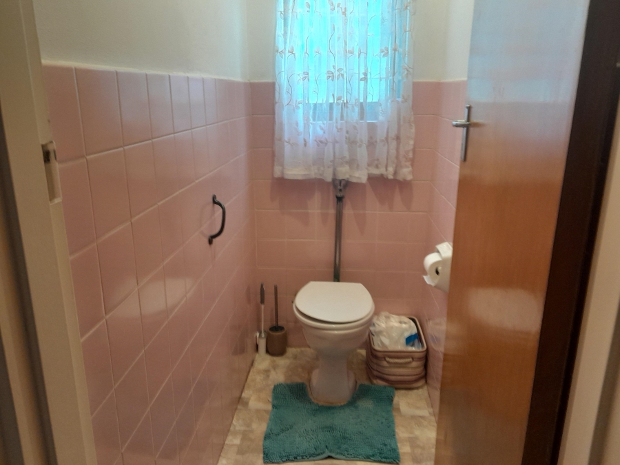 To Let 2 Bedroom Property for Rent in Pinelands Western Cape